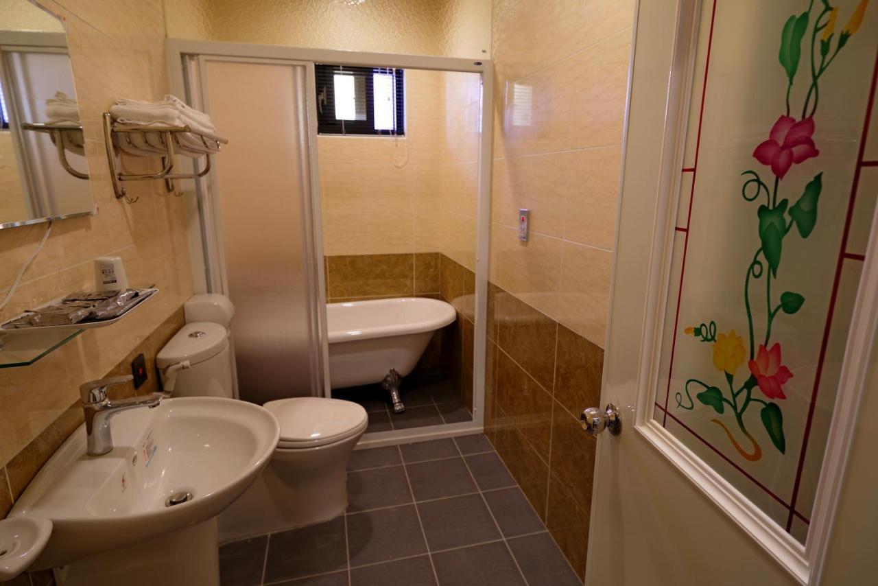 Hongfu Elegant Business Hotel Zhongli Dış mekan fotoğraf