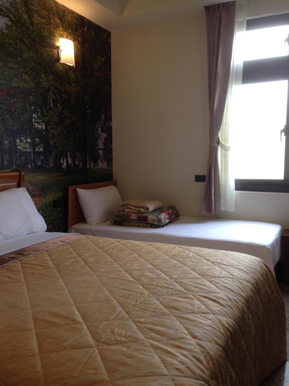 Hongfu Elegant Business Hotel Zhongli Dış mekan fotoğraf